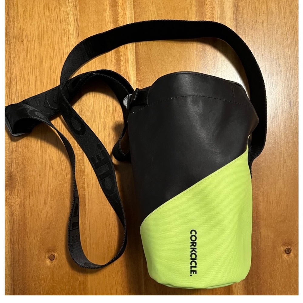 Corkcicle Sling Crossbody Water Bottle Carrier